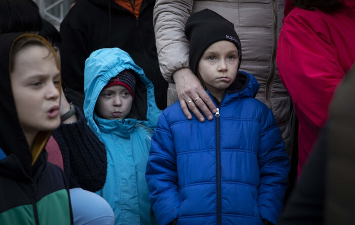 ウクライナ西部リウネ州に国内避難した子どもたち