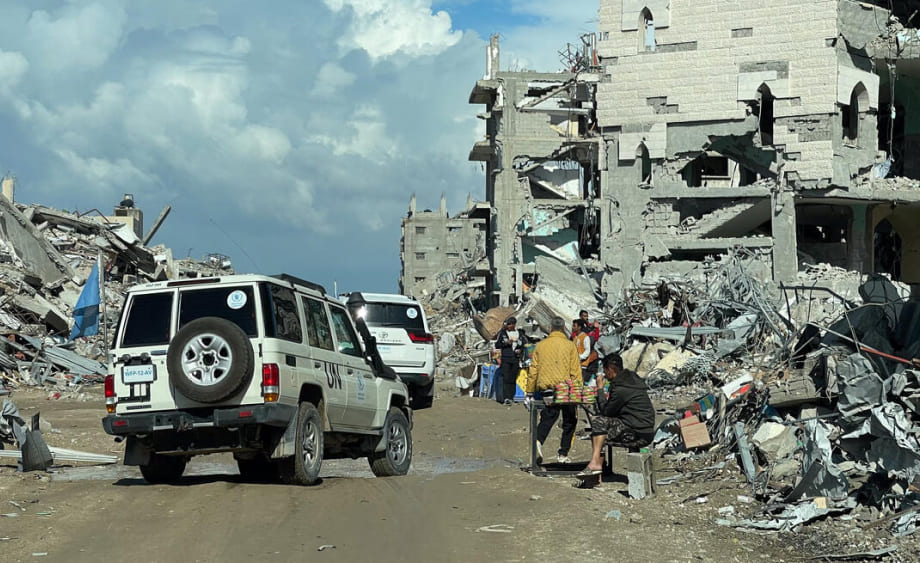 空爆により破壊されたガザの街