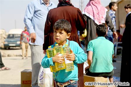 シリア紛争の苦しむ子供の画像
