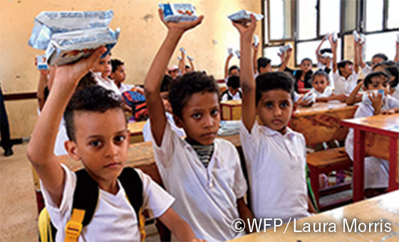 学校での子供達