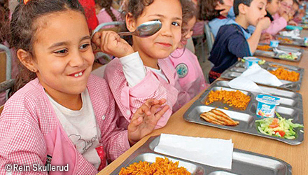 コロナの混沌から、希望に満ちた新しい世界へ。国連WFPの学校給食支援。