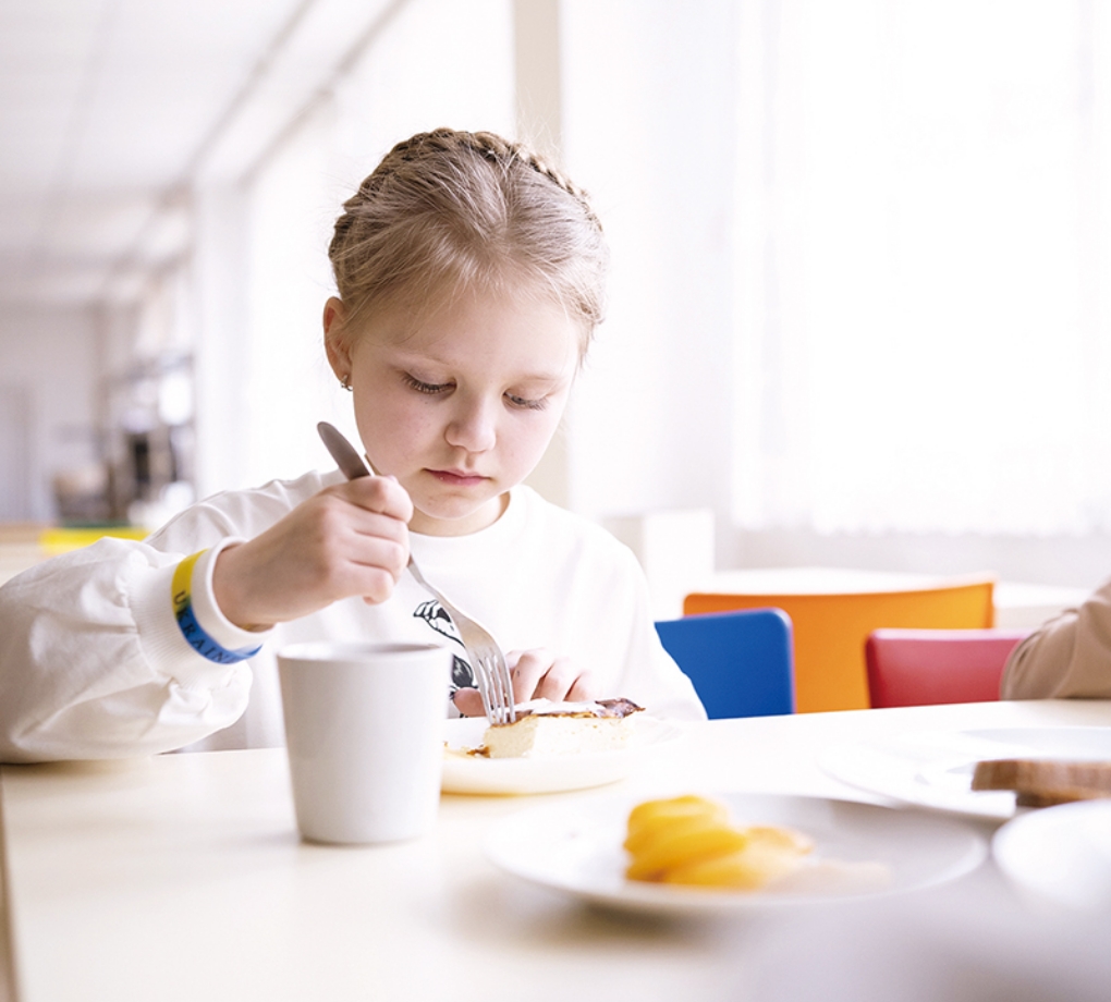 「学校で食べる温かな給食が、子どもたちの未来をつないでいます」